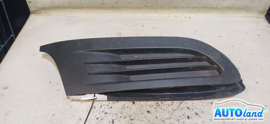 Grila Bara VOLKSWAGEN GOLF VI PLUS 2008-2026 Cod 5M0853665M 