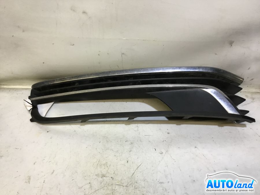 Grila Bara VOLKSWAGEN PASSAT (3AA,B7) 2011-2025 Cod 3AA853665 