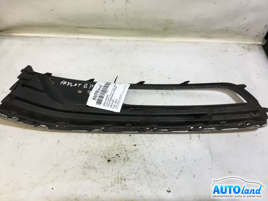 Grila Bara VOLKSWAGEN PASSAT (3AA,B7) 2011-2025 Cod 3AA853666 