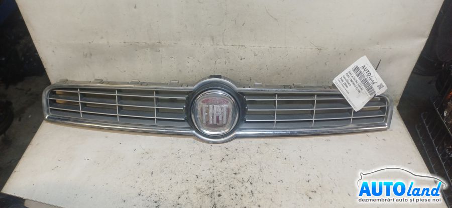Grila Intre Faruri FIAT BRAVO II (198) hatchback 2006-2026 Cod 735414652 