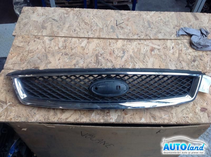 Grila Intre Faruri FORD FOCUS II (DA_) 2004-2008