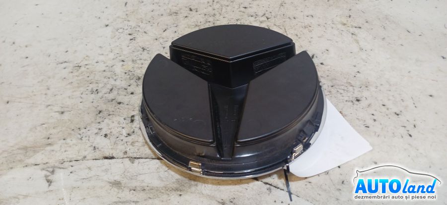 Grila Intre Faruri MERCEDES-BENZ C-CLASS (W205) 2013-2026 Cod A0008880060 