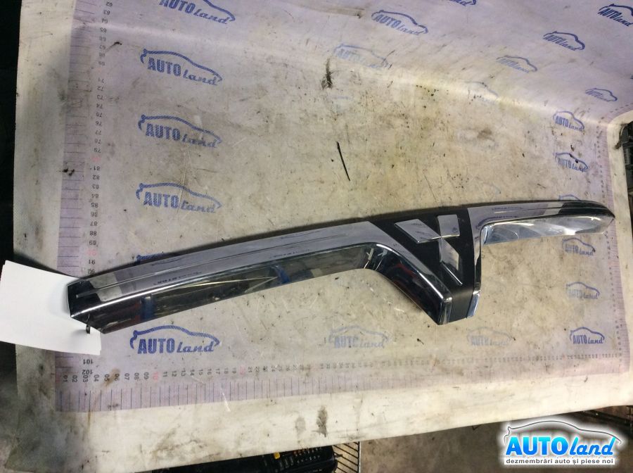 Grila Intre Faruri MITSUBISHI PAJERO IV (V80,V90) 2007-2025