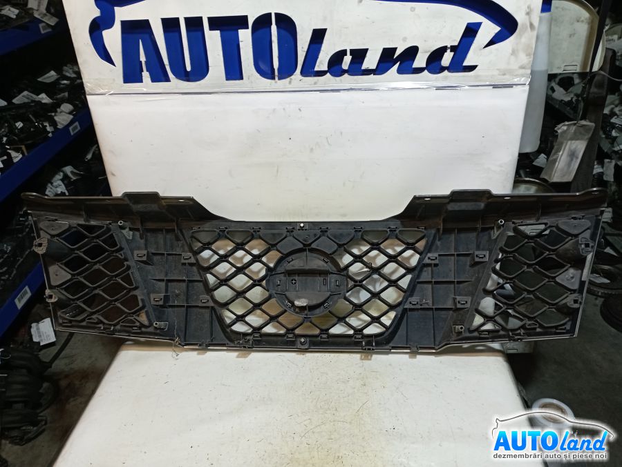 Grila Intre Faruri NISSAN NAVARA (D40) 2004-2025 Cod 2310EBXXX 