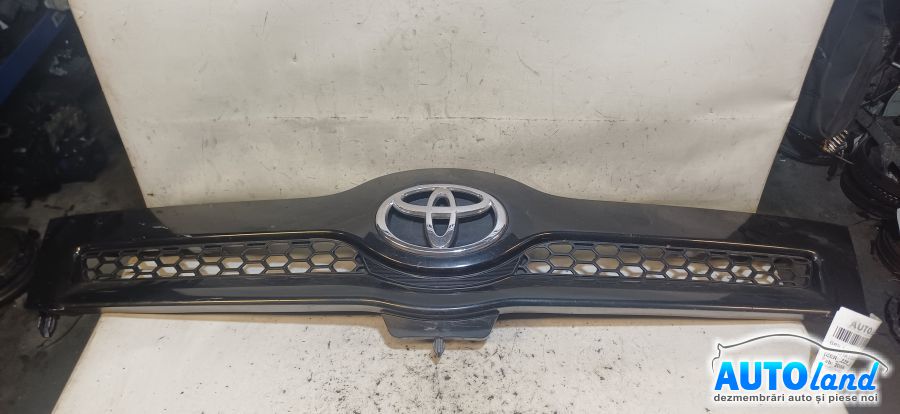 Grila Intre Faruri TOYOTA COROLLA Verso (ZER_,ZZE_) 2004-2026 Cod 531110F020 