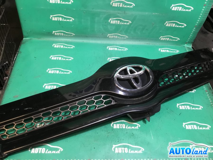 Grila Intre Faruri TOYOTA COROLLA Verso (ZER_,ZZE_) 2004-2025 Cod 531110F020 