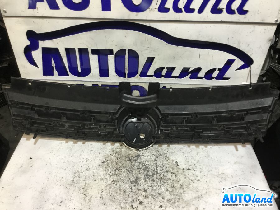 Grila Intre Faruri VOLKSWAGEN GOLF VII 2012-2025 Cod 5G0853655E 