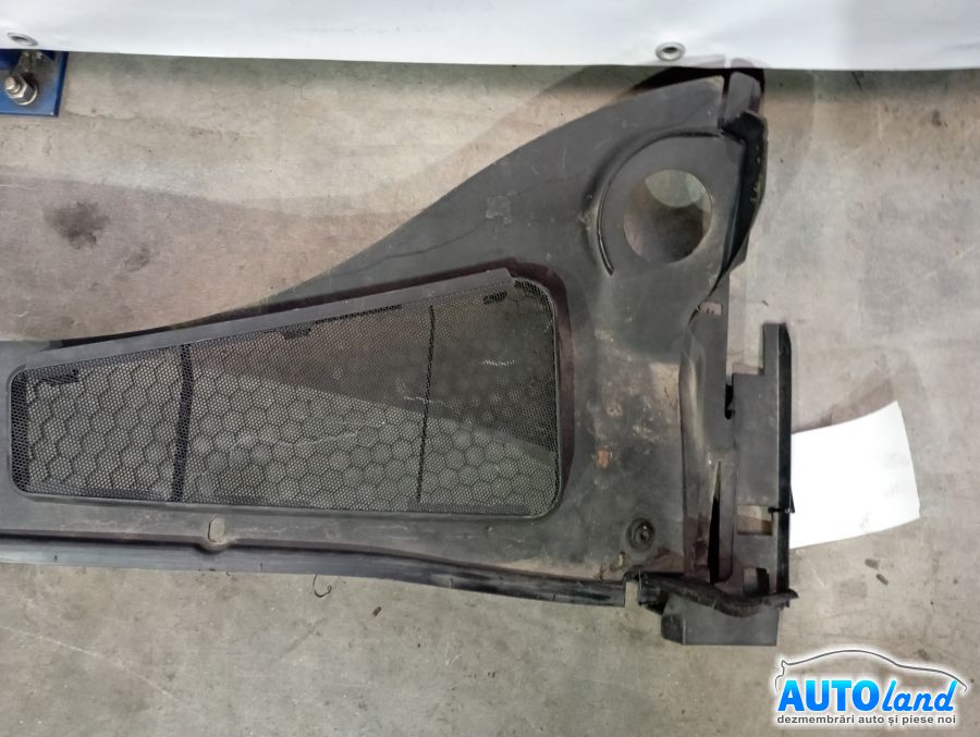 Grila Stergatoare FORD FOCUS III 2011-2025 Cod BM51A02216AE 