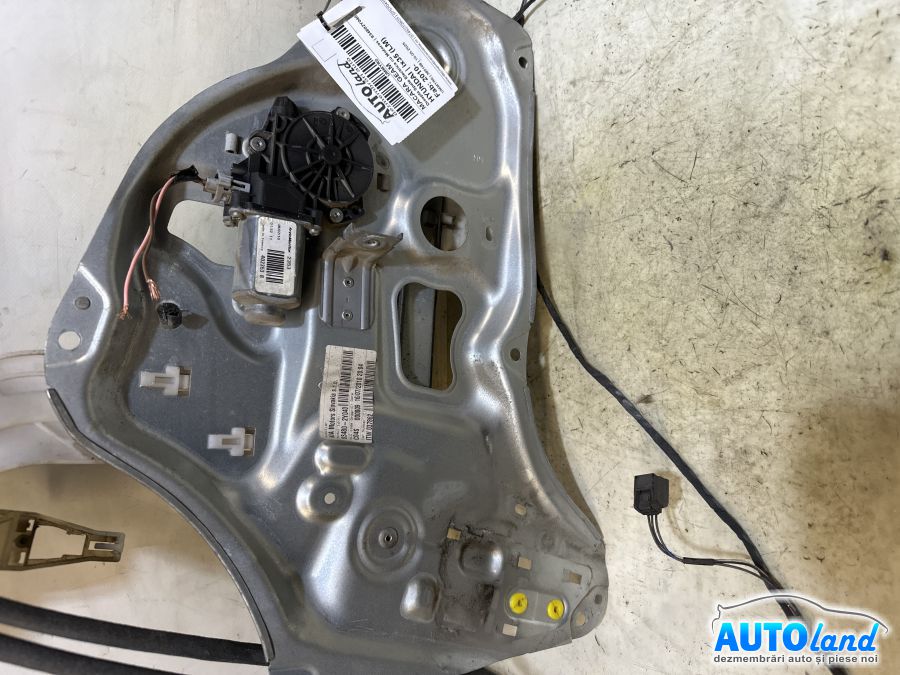 Macara Geam HYUNDAI ix35 (LM) 2010-2025 Cod 834802Y040 