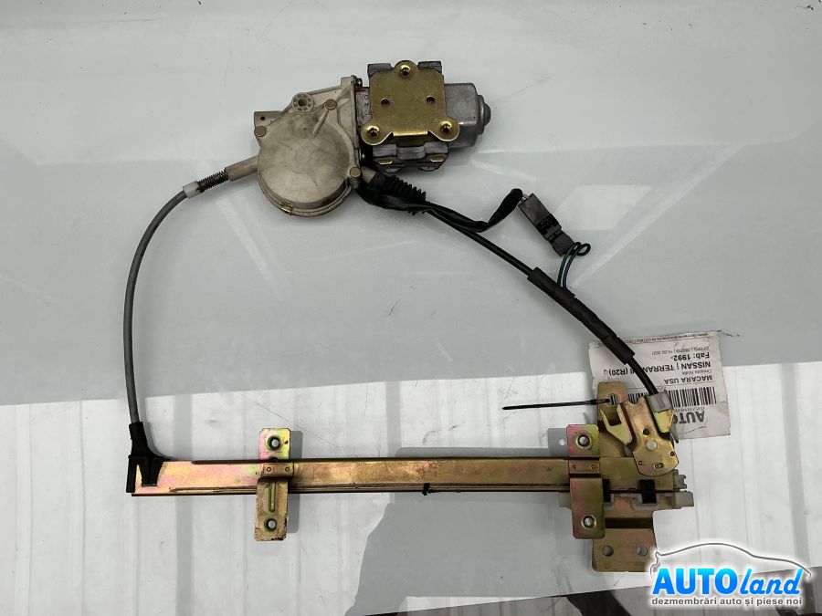 Macara geam NISSAN TERRANO II (R20) 1992-2025