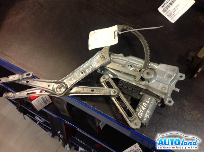 Macara geam OPEL ASTRA G caroserie (F70) 1999-2005 Cod 90521876 