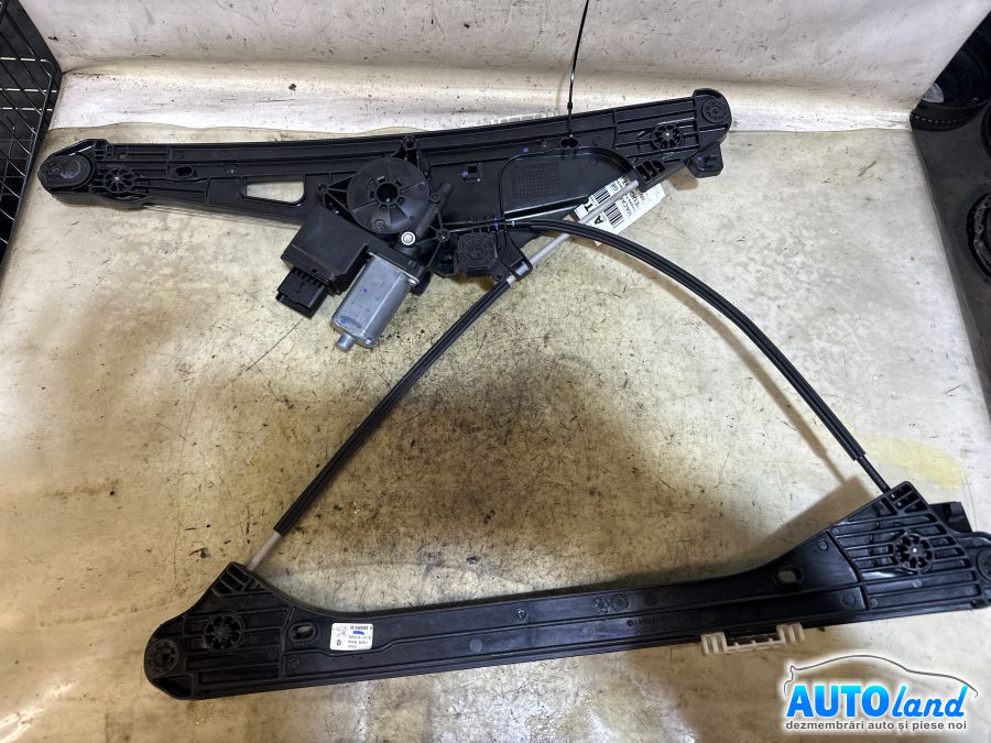 Macara Geam PEUGEOT 5008 2009-2026 Cod 0130824068 