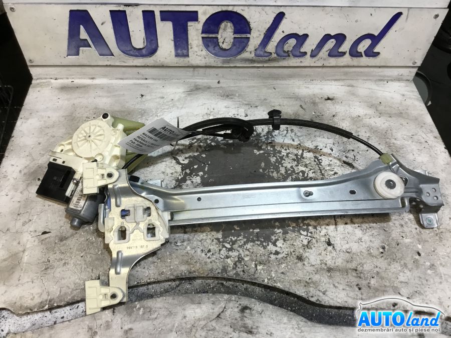 Macara geam RENAULT MEGANE III Hatchback (BZ0/1_) 2008-2025 Cod 827210003R 