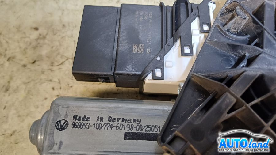 Macara Geam VOLKSWAGEN JETTA IV (162) 2010-2014 Cod 3C0959703B 