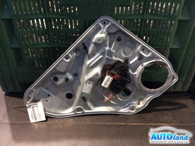 Macara geam VOLKSWAGEN PASSAT (3B2) 1996-2000 Cod 3B9839751CA 