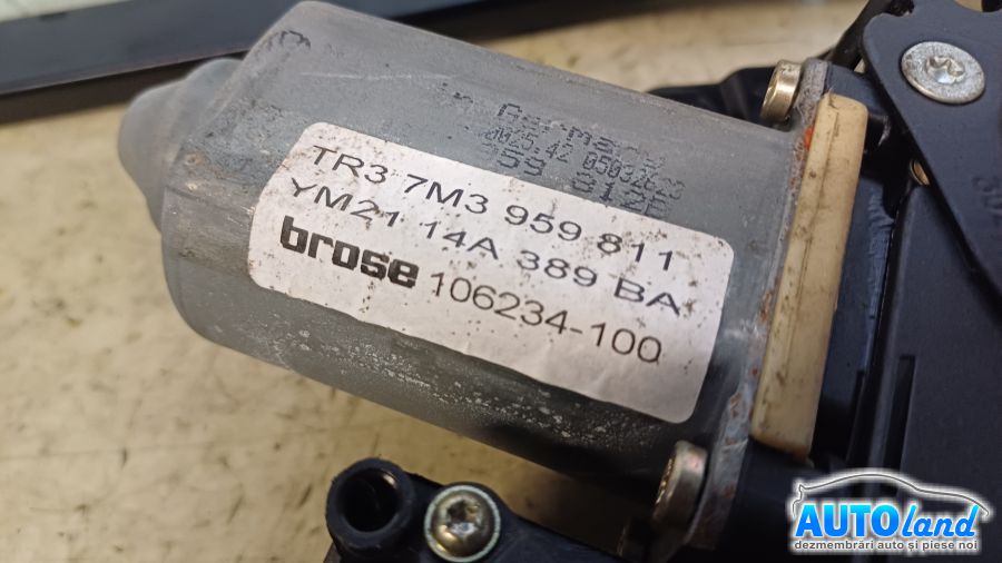 Macara Geam VOLKSWAGEN SHARAN (7N) 2010-2025 Cod 7M3959811 