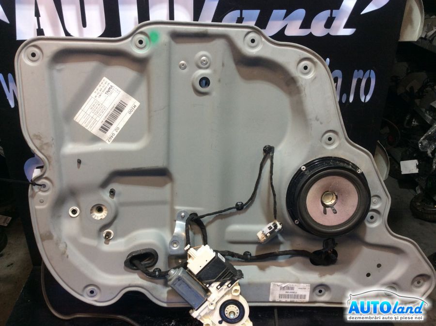 Macara geam VOLKSWAGEN TOURAN (1T1,1T2) 2003-2025 Cod 1T0839729G 