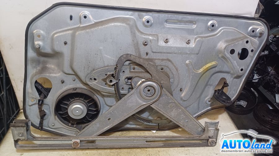 Macara Geam VOLVO S40 II (MS) 2004-2025 Cod 8679080 