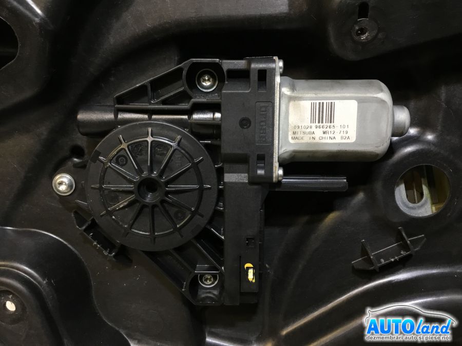 Macara geam VOLVO XC60 2008-2025 Cod 964242 