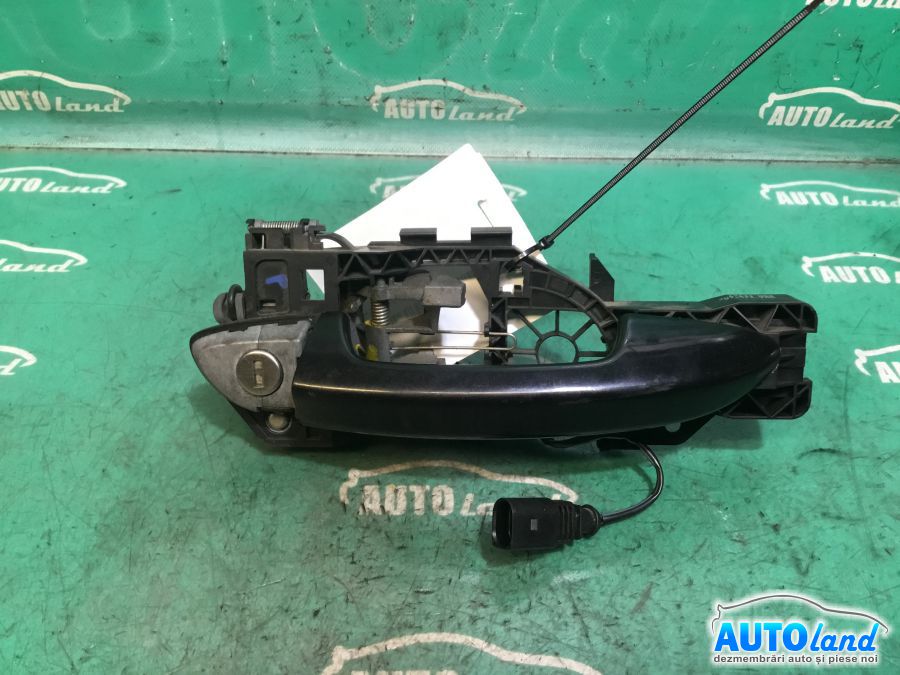 Maner Usa VOLKSWAGEN Passat CC I (facelift 2012) 2012-2016 Cod 3C8837886 