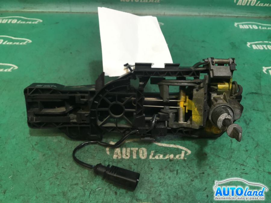 Maner Usa VOLKSWAGEN Passat CC I (facelift 2012) 2012-2016 Cod 3C8837886 