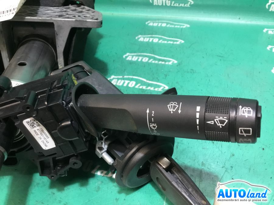 Maneta Semnalizare OPEL INSIGNIA 2008-2025 Cod 82040110304 