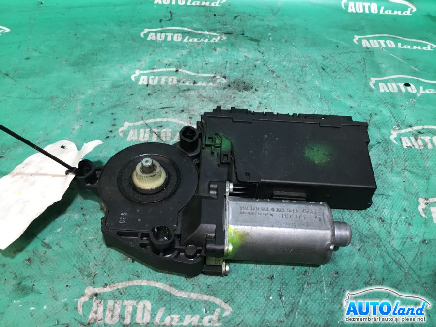 Motoras Macara AUDI A4 (8E2,B6) 2000-2004 Cod 8E2959802B 