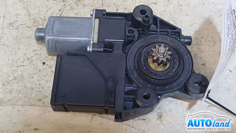 Motoras Macara RENAULT SCENIC III (JZ0/1_) 2009-2025 Cod 807300011R 