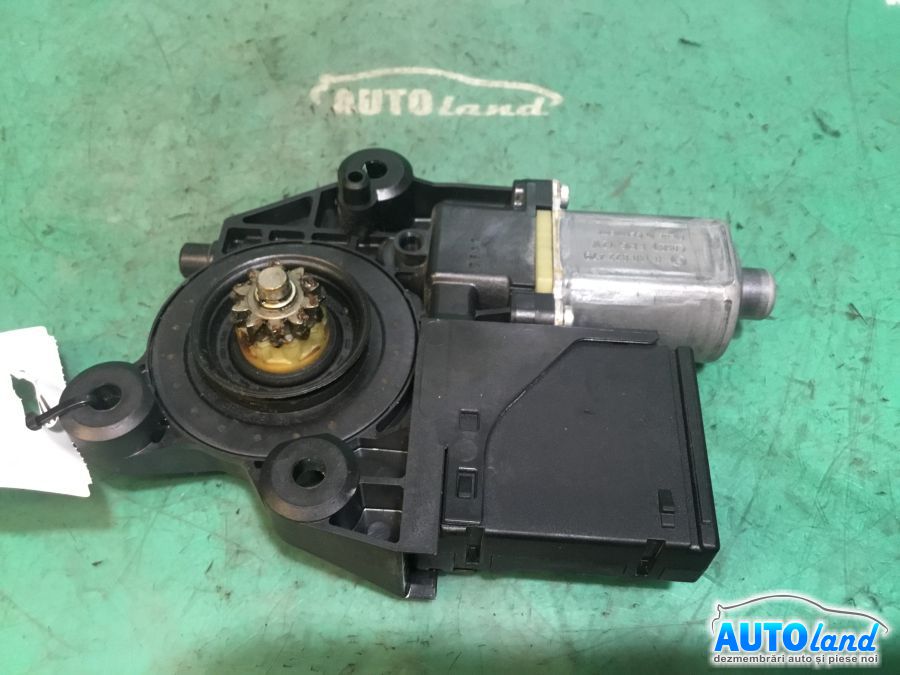Motoras Macara RENAULT SCENIC III (JZ0/1_) 2009-2025 Cod 807310012R 