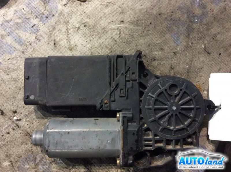 Motoras Macara VOLKSWAGEN GOLF IV (1J1) 1997-2005 Cod 0130821764 