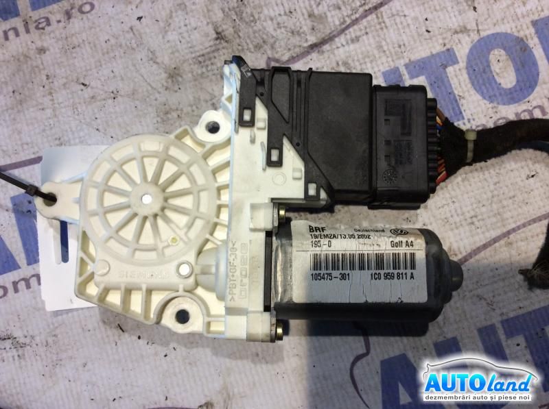 Motoras Macara VOLKSWAGEN GOLF IV (1J1) 1997-2005 Cod 1C0959819A 