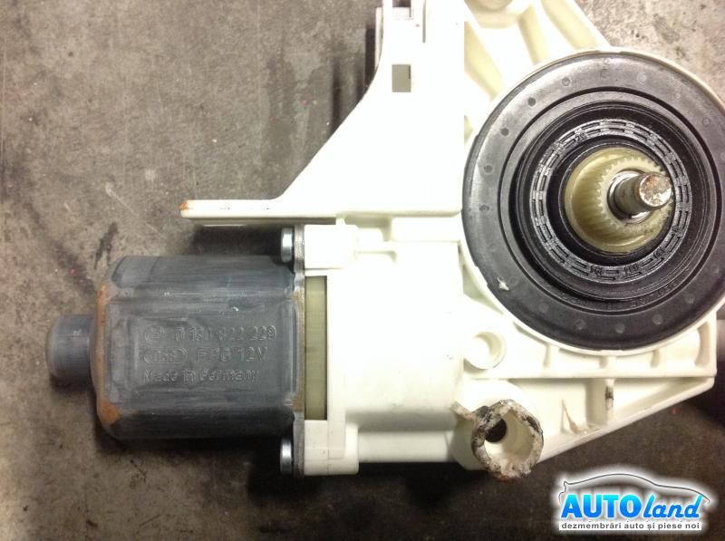 Motoras Macara VOLKSWAGEN GOLF V (1K1) 2003-2025 Cod 0130822228 