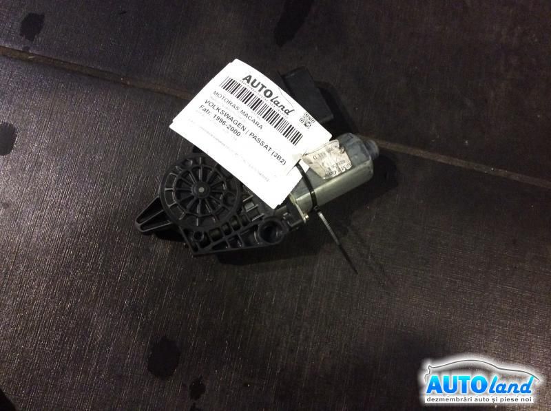 Motoras Macara VOLKSWAGEN PASSAT (3B2) 1996-2000 Cod 0130821697 