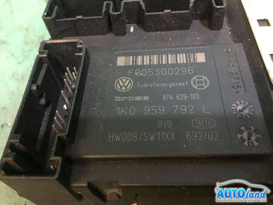 Motoras Macara VOLKSWAGEN PASSAT (3C2) 2005-2025 Cod 1K0959792L 