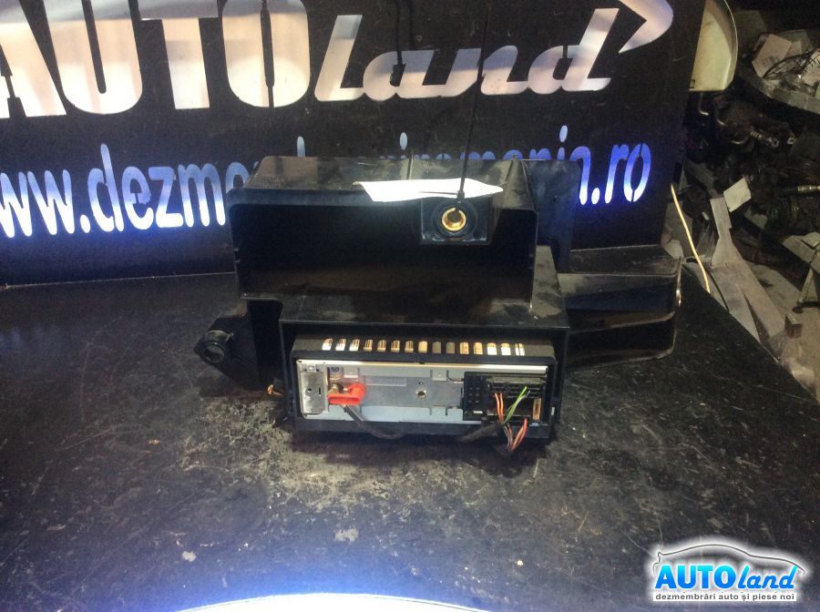 Navigatie AUDI A4 Avant (8E5,B6) 2001-2004 Cod 8618842290 