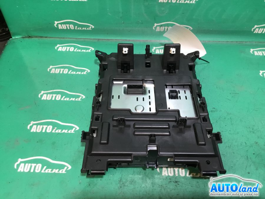 Navigatie RENAULT MEGANE IV 2016-2025 Cod 681833236R 