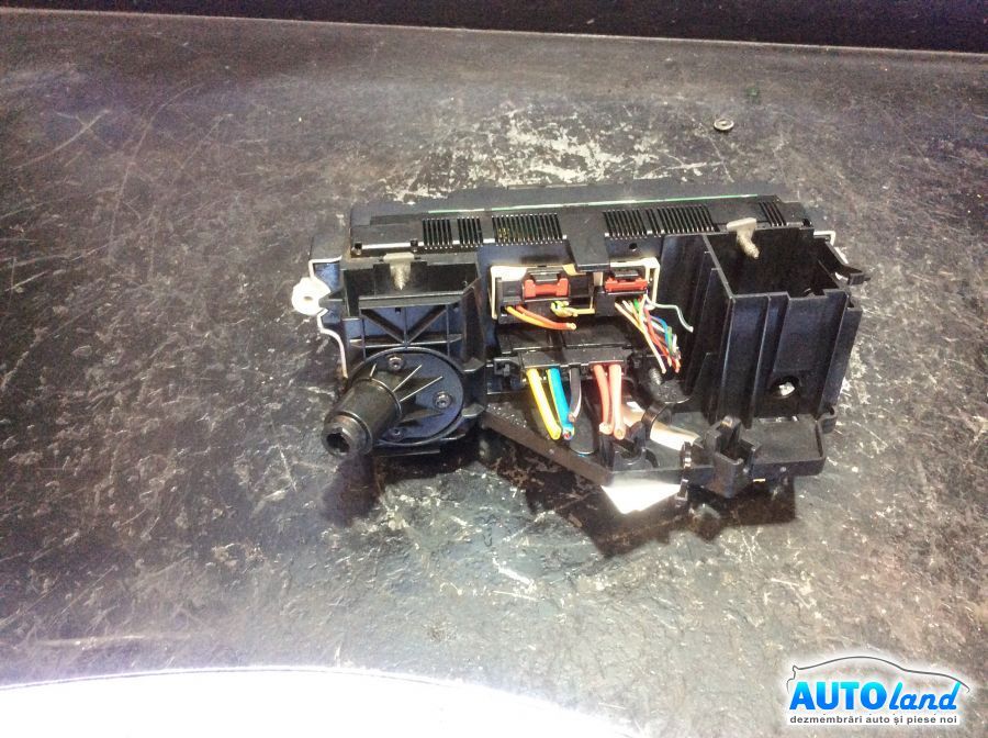 Panou Comanda AC (ventilatie) VOLKSWAGEN GOLF V (1K1) 2003-2025