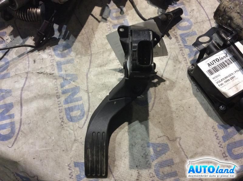 Pedala de Acceleratie FORD FIESTA IV (JA_,JB_) 1995-2002 Cod YR8F9F832BD 