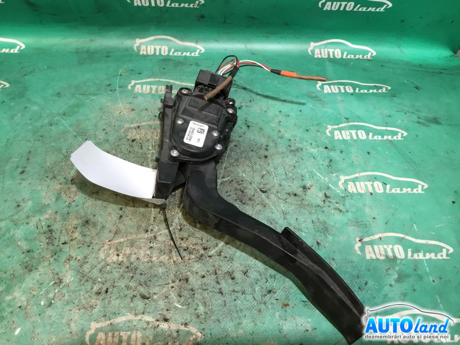 Pedala de Acceleratie NISSAN PATHFINDER (R51) 2005-2025 Cod 18002EB400 