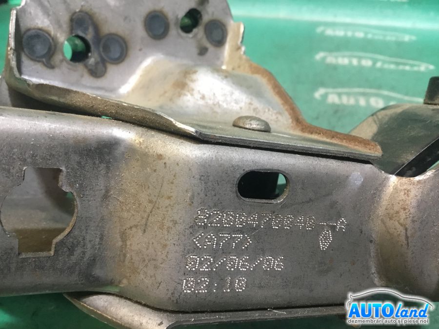 Pedala de Ambreiaj RENAULT CLIO III (BR0/1,CR0/1) 2005-2025 Cod 8200470040 