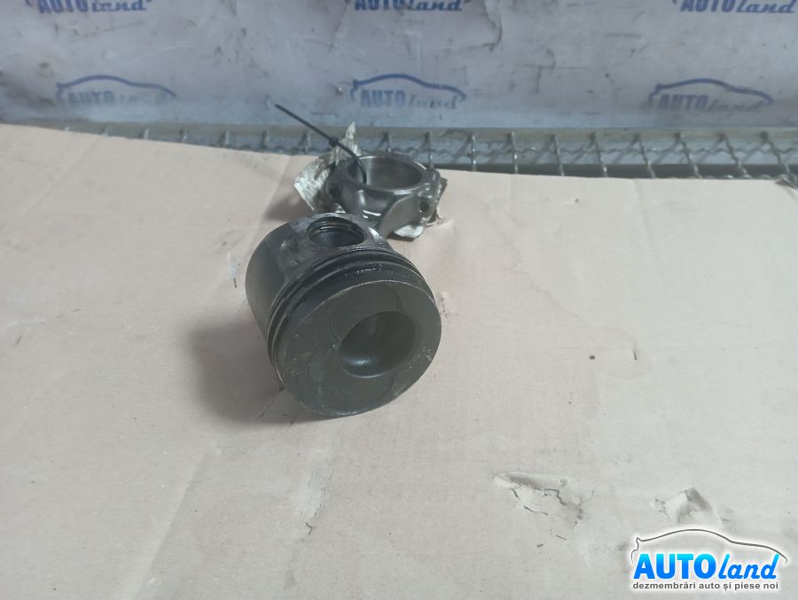 Piston VOLKSWAGEN GOLF IV (1J1) 1997-2005 Cod 174MAO 