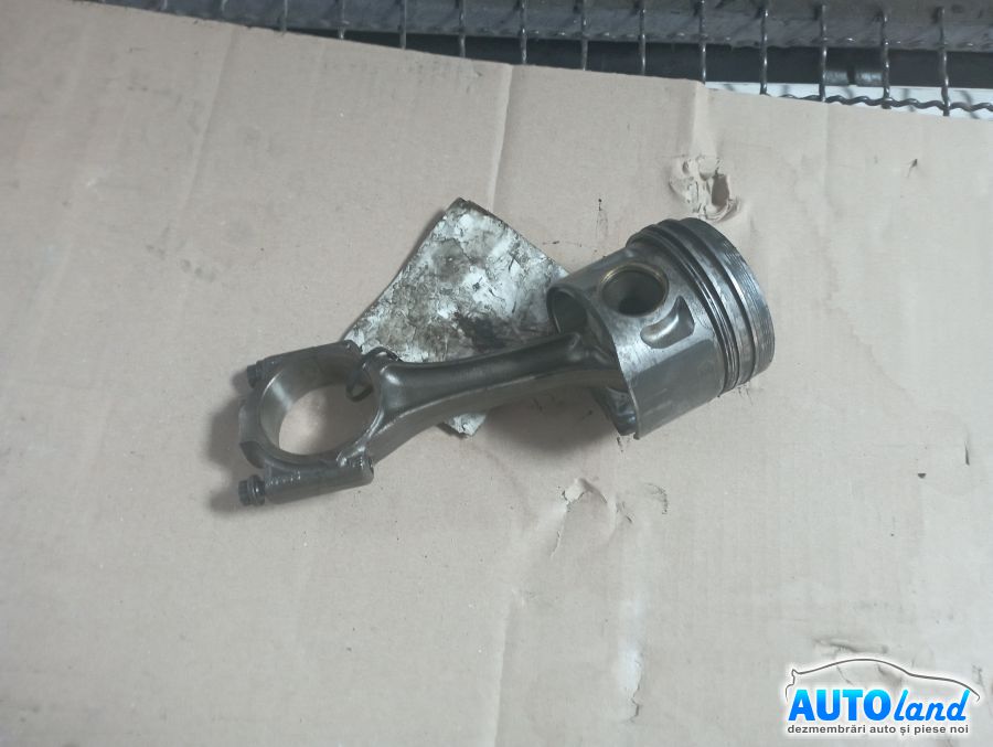 Piston VOLKSWAGEN GOLF IV (1J1) 1997-2005 Cod 174MAO 