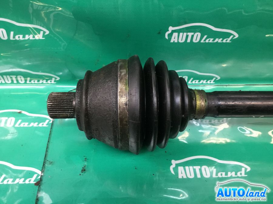 Planetara Dreapta AUDI A6 (4F2,C6) 2004-2011 Cod 4F0407272J 