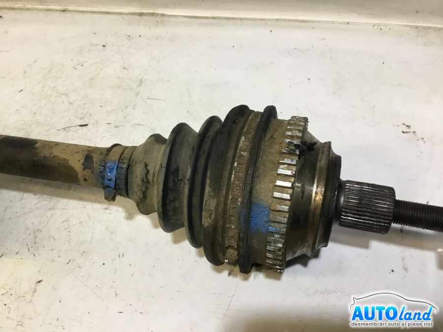 Planetara Dreapta VOLKSWAGEN TRANSPORTER IV bus (70XB,70XC,7DB,7DW) 1990-2003