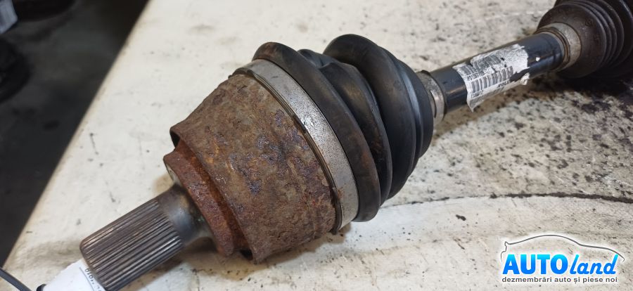 Planetara Dreapta VOLVO V40 combi (VW) 1995-2004 Cod P31367199 