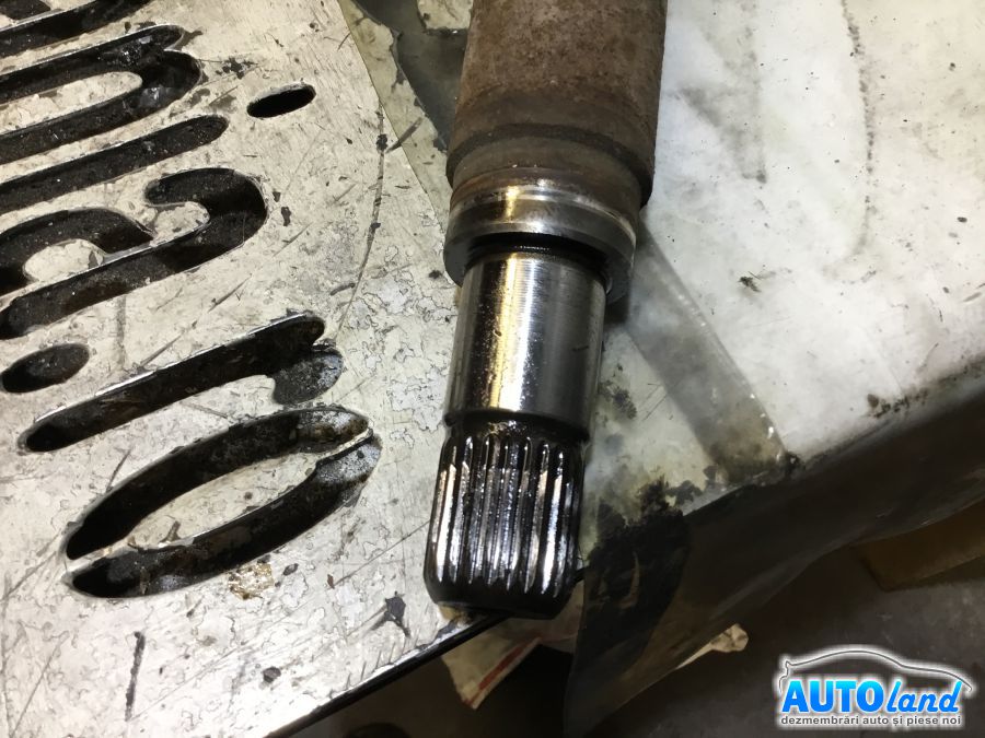 Planetara Dreapta VOLVO V50 (MW) 2004-2025 Cod 30759676 