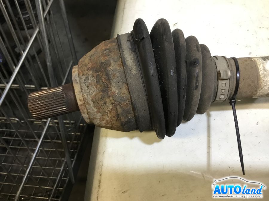 Planetara Dreapta VOLVO V50 (MW) 2004-2025 Cod 30759676 