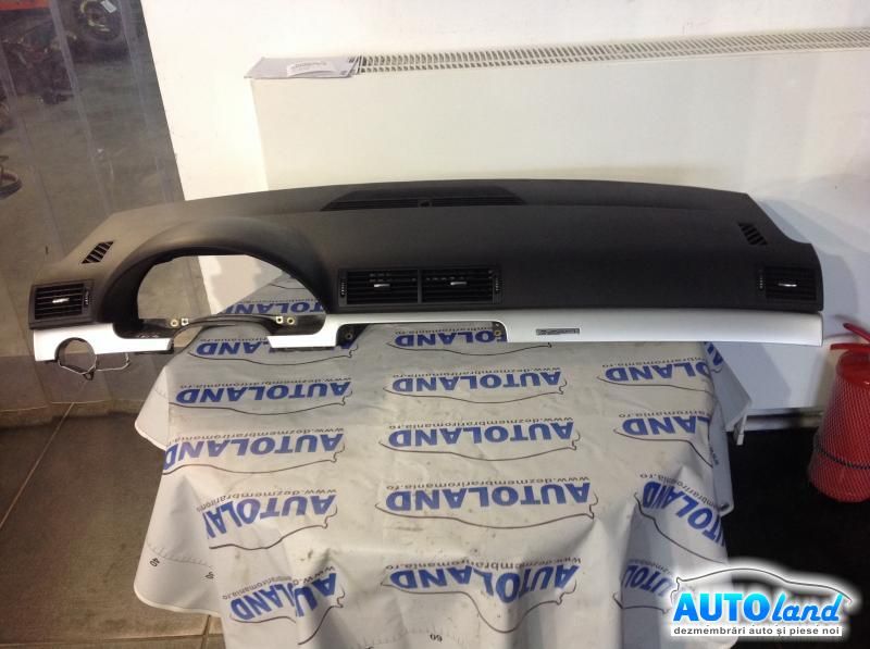 Plansa bord (Carcasa bord) AUDI A4 Avant (8E5,B6) 2001-2004