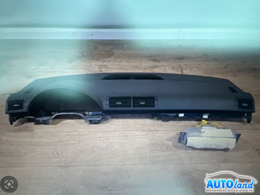 Plansa bord (Carcasa bord) AUDI A4 Avant (8ED) 2004-2008 Cod 8E1857041T 