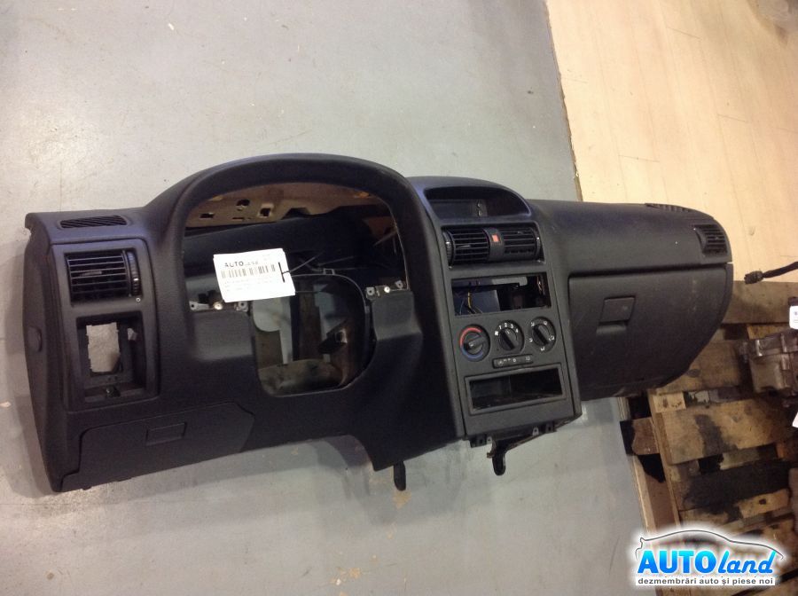 Plansa bord (Carcasa bord) OPEL ASTRA G caroserie (F70) 1999-2005
